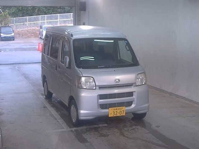 1018 DAIHATSU HIJET VAN S320V 2011 г. (JU Okinawa)